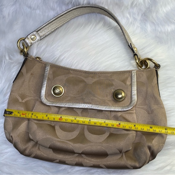 Coach Signature Beige shoulder Handbag - Picture 15 of 15